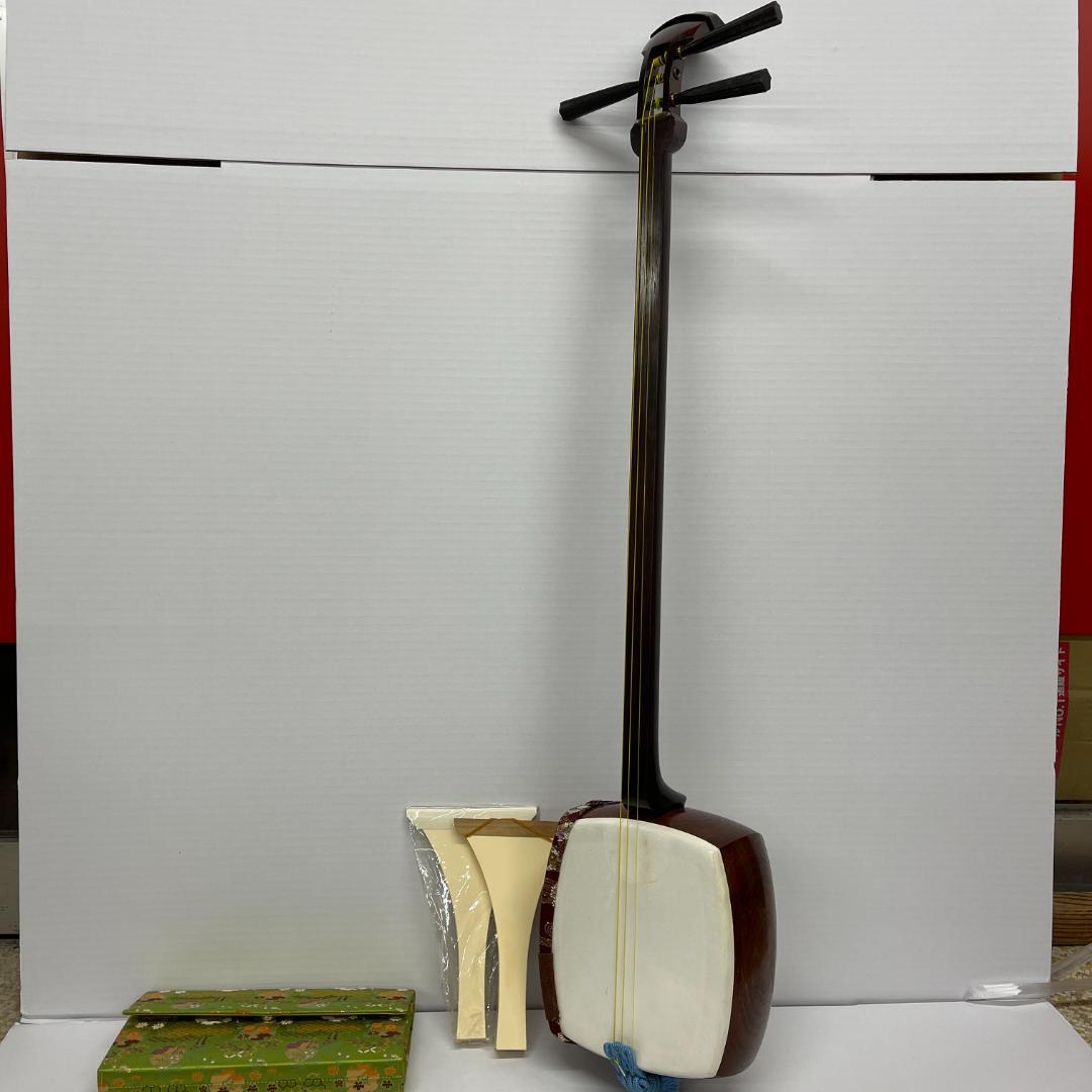 三味線 中棹 正寸 民謡 地唄 皮破れあり ハードケース付き 三味線 中棹