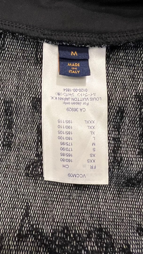 芸能人着用 Louis Vuitton ブルゾン 黒 希少 M ルイヴィトン