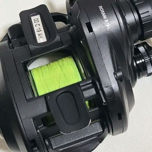 ABU Garciaベイトリール 　ROXANI　BF8　左巻き