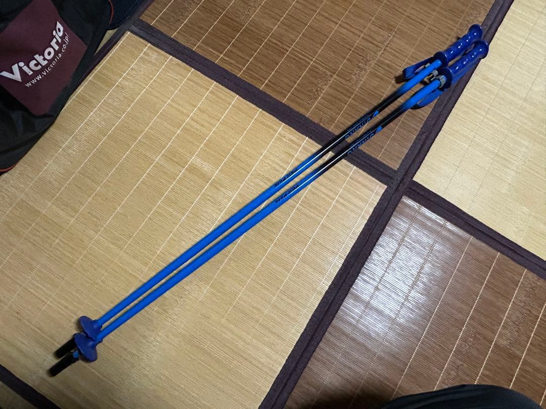 SALOMON TEAM スキー板 130cm 青　ブーツ　ストック　3点セット