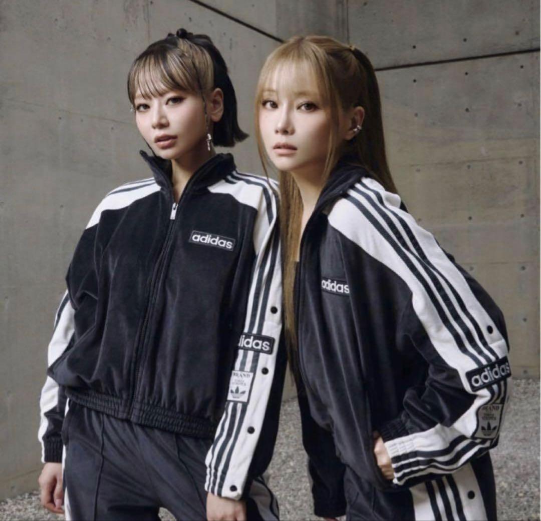 adidas originals W ADIBREAK VELOUR TT M - メルカリ