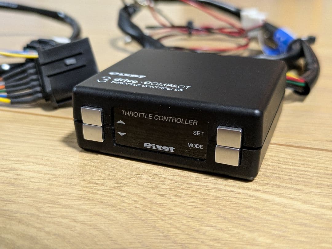 Pivot スロットルコントローラー TH-2Cハーネス付き