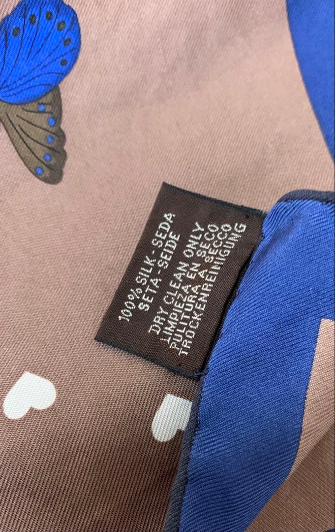 エルメス　スカーフ　カレ90 レアカラー　入手困難！