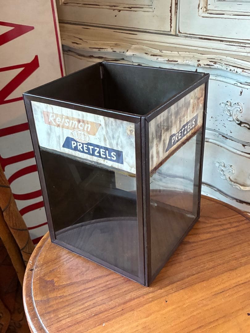 TOMガラス　メタル　ケース　REISMAN PRETZELS アメリカ