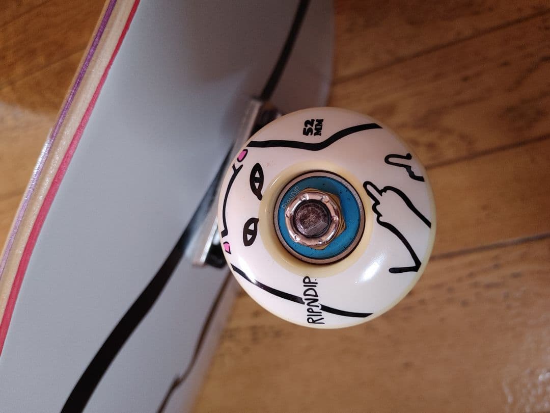 RIPNDIP LORD NERMAL　コンプリートスケートボード　8.25