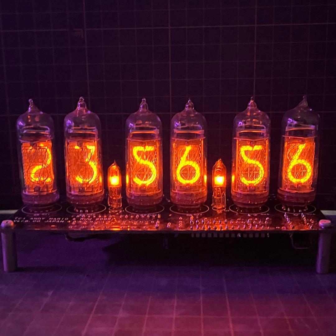 Andy Mario ニキシー管(IN-14)時計