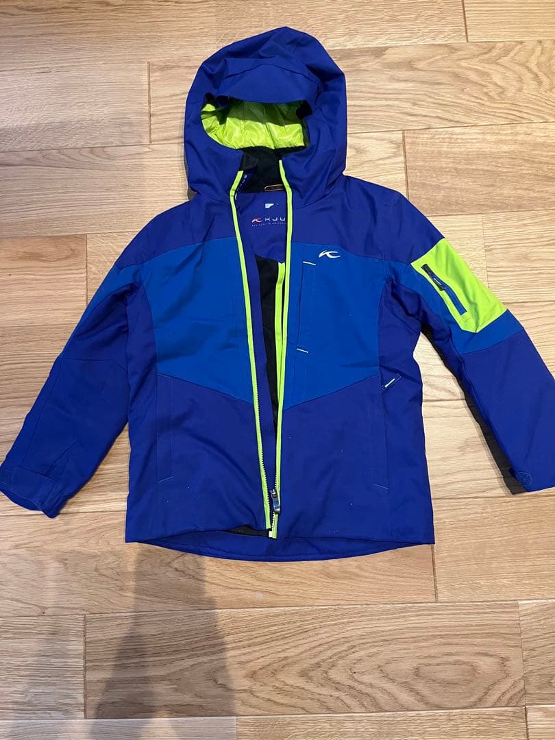 KJUSチュース スキーウェア140男の子