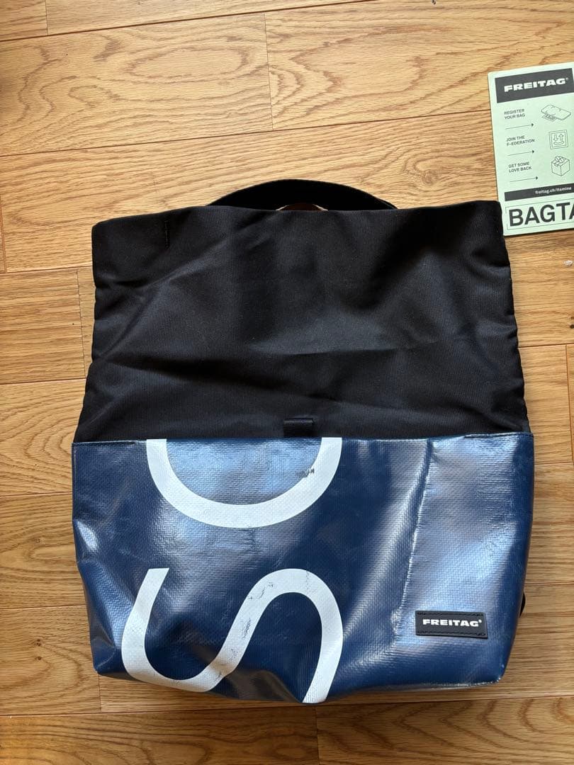 FREITAG メッセンジャーバッグ ネイビー/ブラック