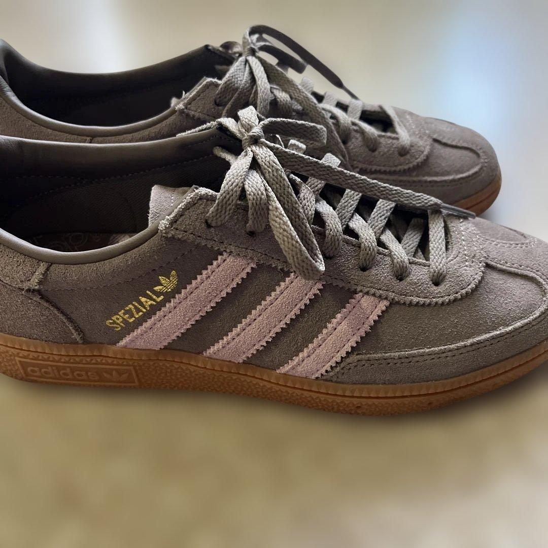 adidas Spezial スニーカー　茶✖️ピンク