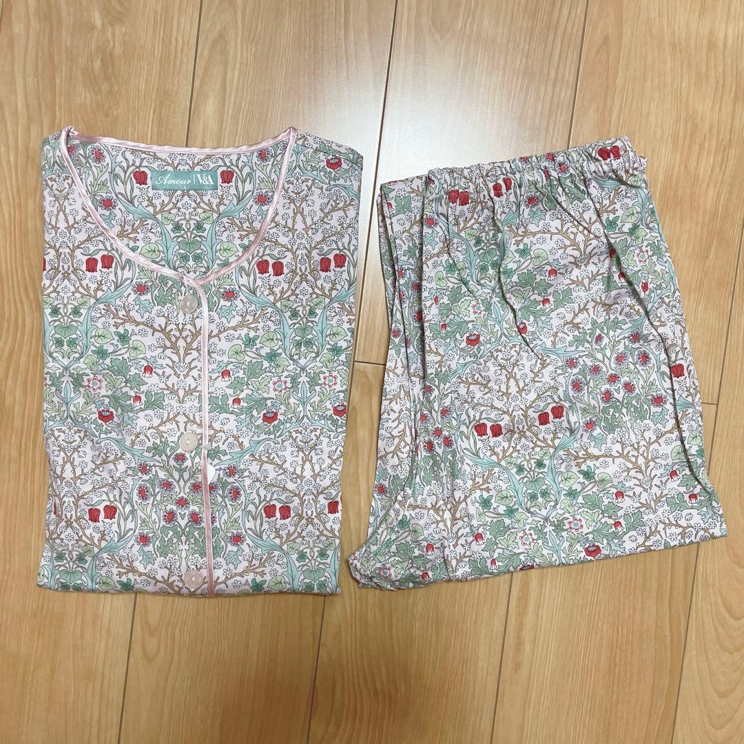 【新品タグ付き】 長袖 長ズボンAmour アムール ナイトウェア V&A L