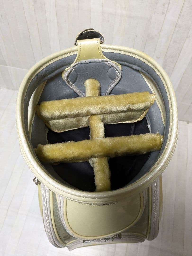 Nike キャディバッグ エナメル　フードカバー付き