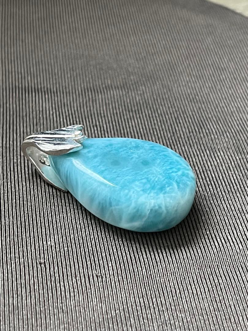 天然石☆高品質！ラリマーしずく型ペンダントトップ☆リーフバチカン&ブルーが美しい