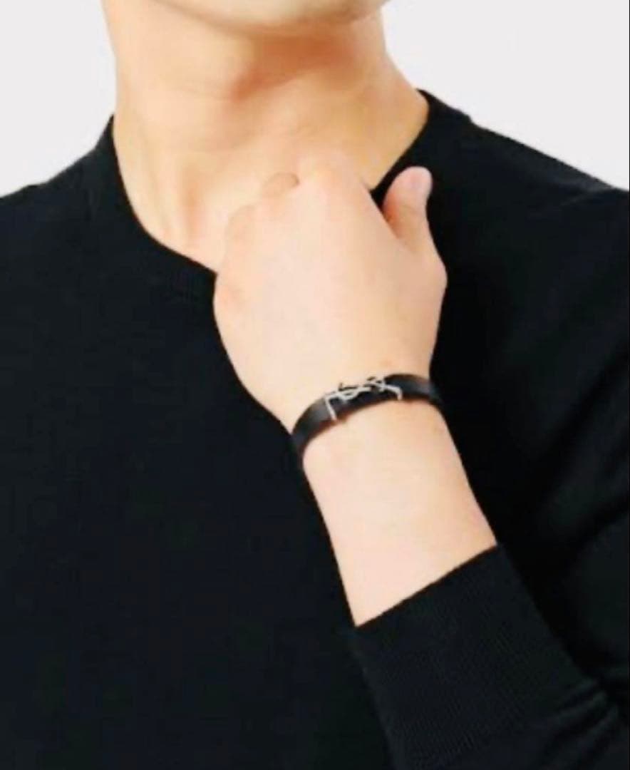 サンローラン オピウム ブレスレット ブラック カサンドラ シルバー