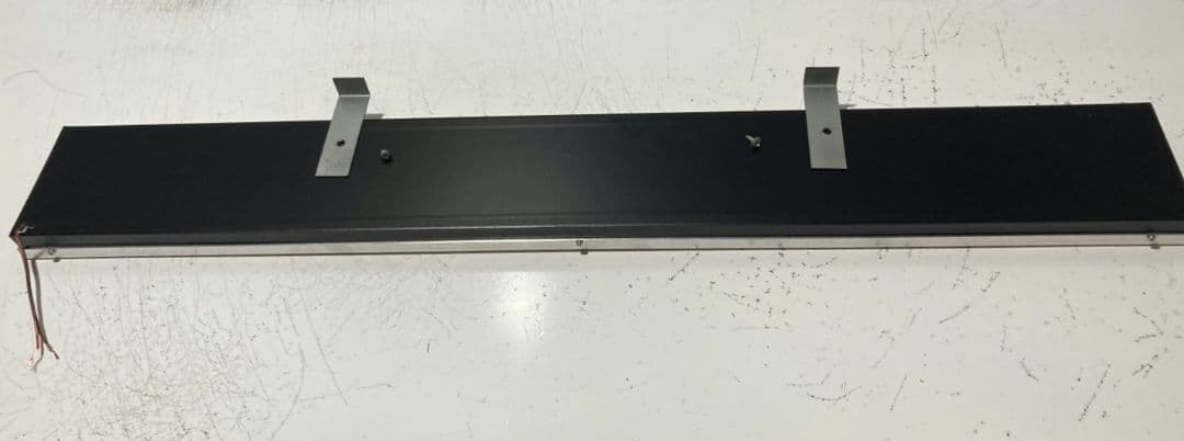 ワンマンアンドン811カーテンレール挟み込み取り付け仕様