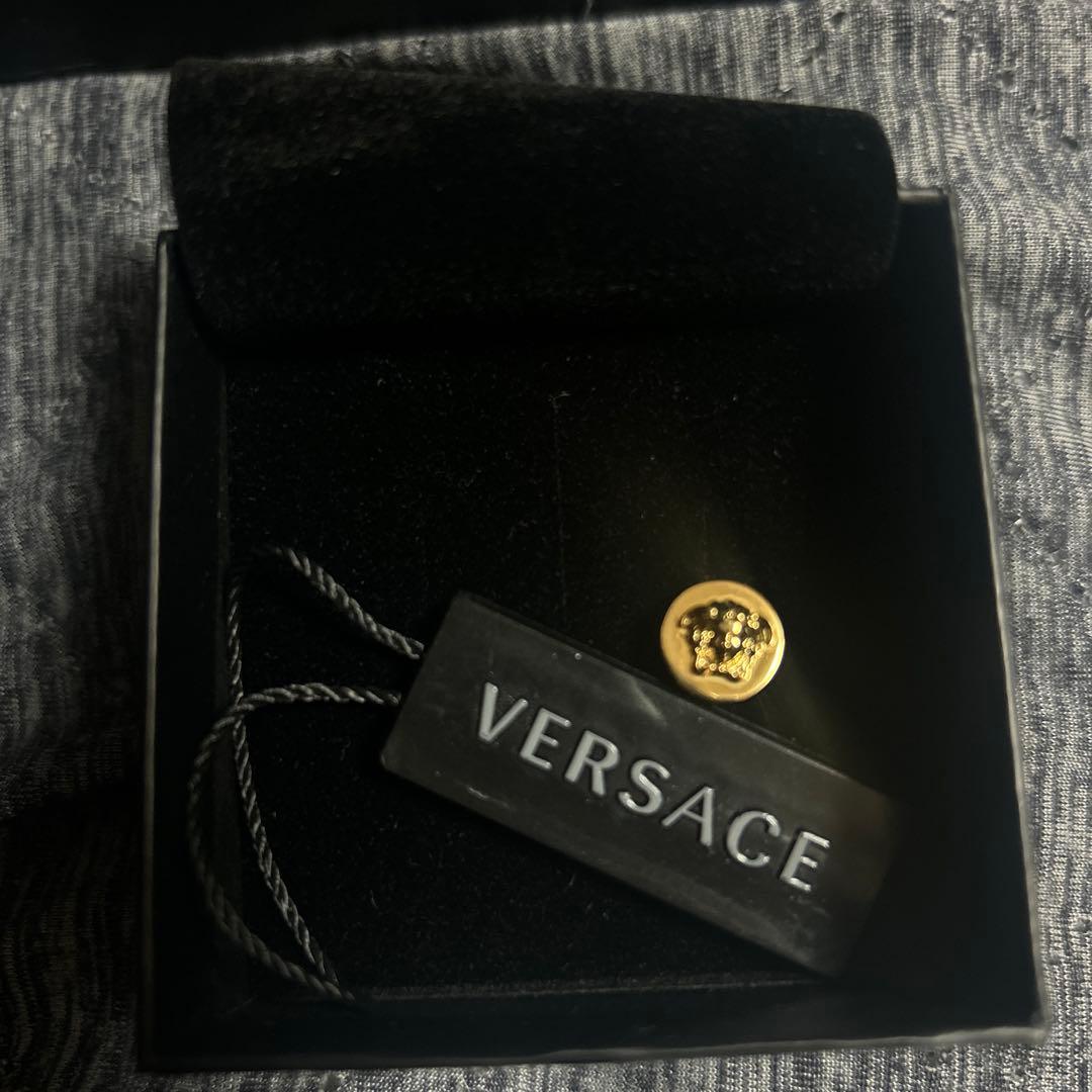 VERSACE ゴールド メデューサ ピアス(片耳用)