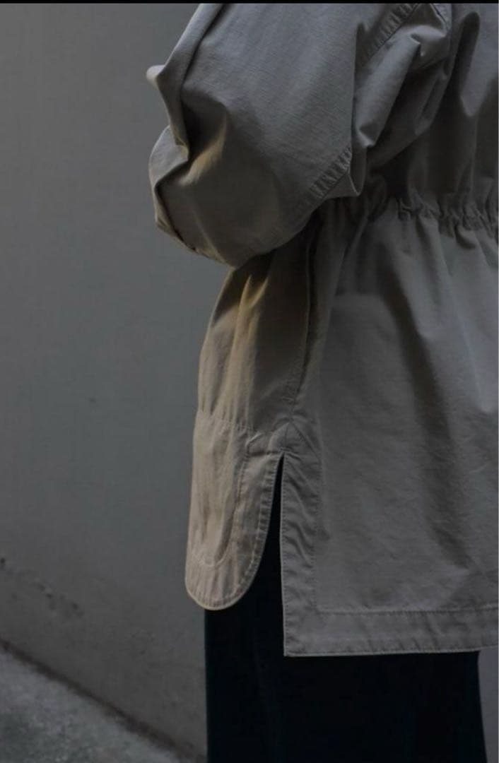 lelill レリル　タグ付き新品　ミリタリーシャツ　カーキ