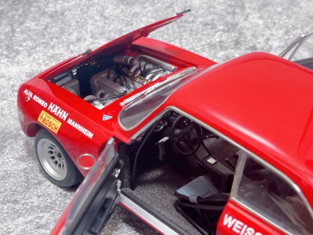 オートアート 1/18 アルファロメオ GTAm 1971 #51 DRM