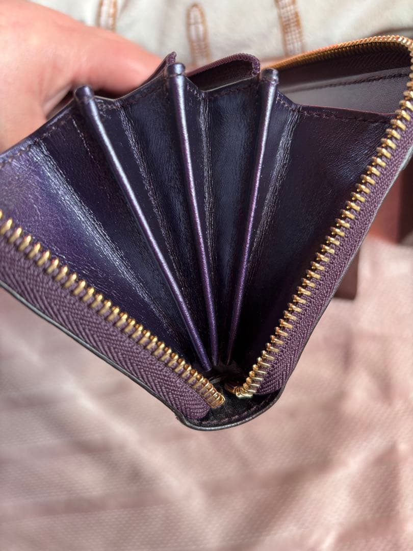 GUCCI グッチ　長財布 ラウンドファスナー　パープル