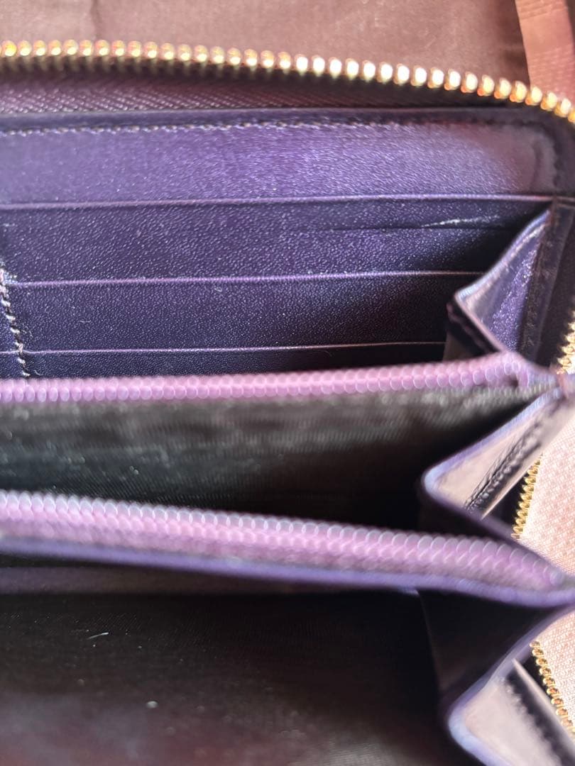 GUCCI グッチ　長財布 ラウンドファスナー　パープル