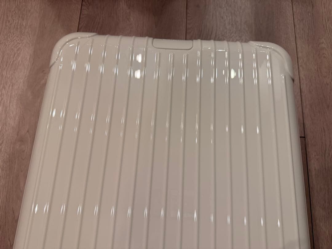 RIMOWA ESSENTIAL チェックイン M