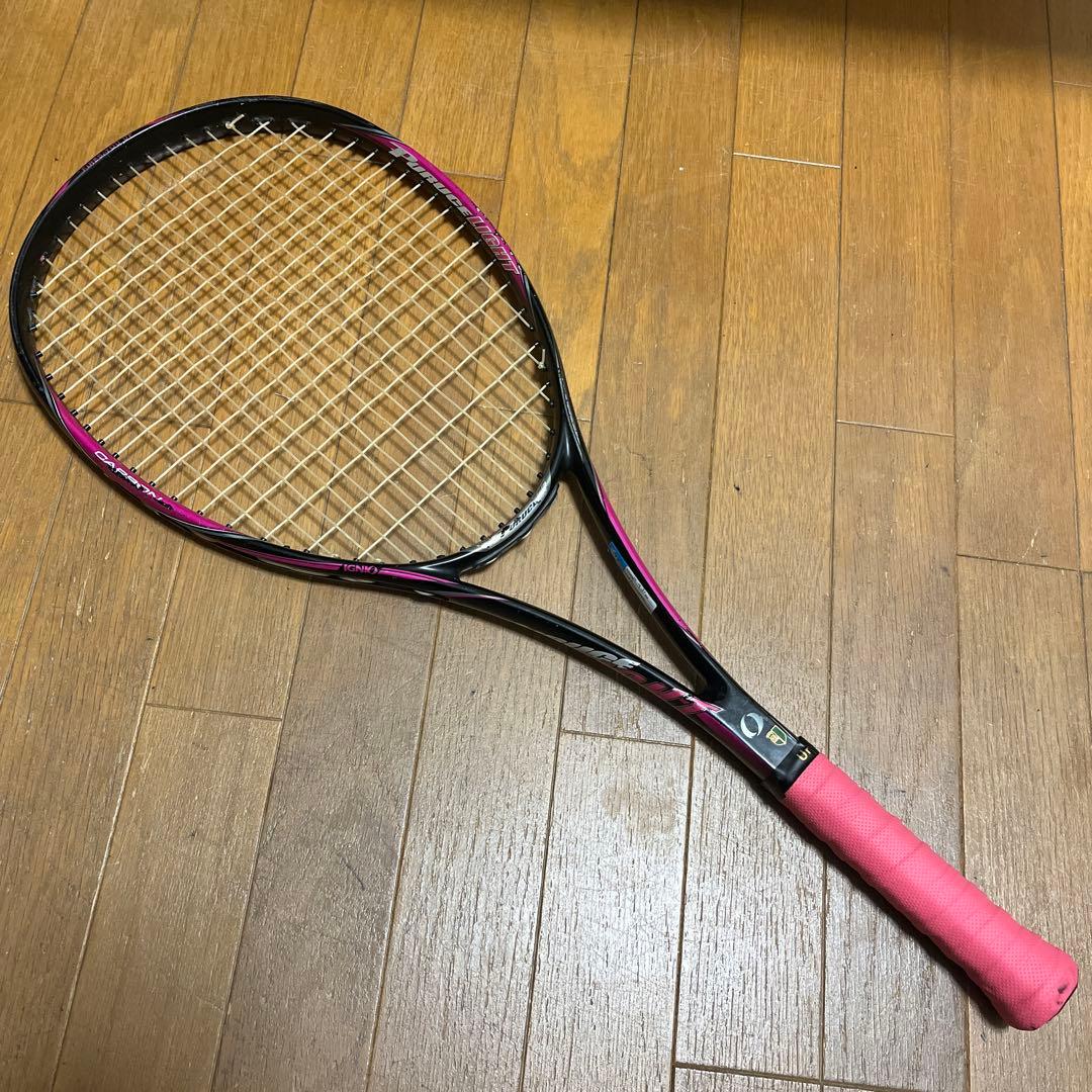 ソフトテニスラケット 黒とピンク - メルカリ