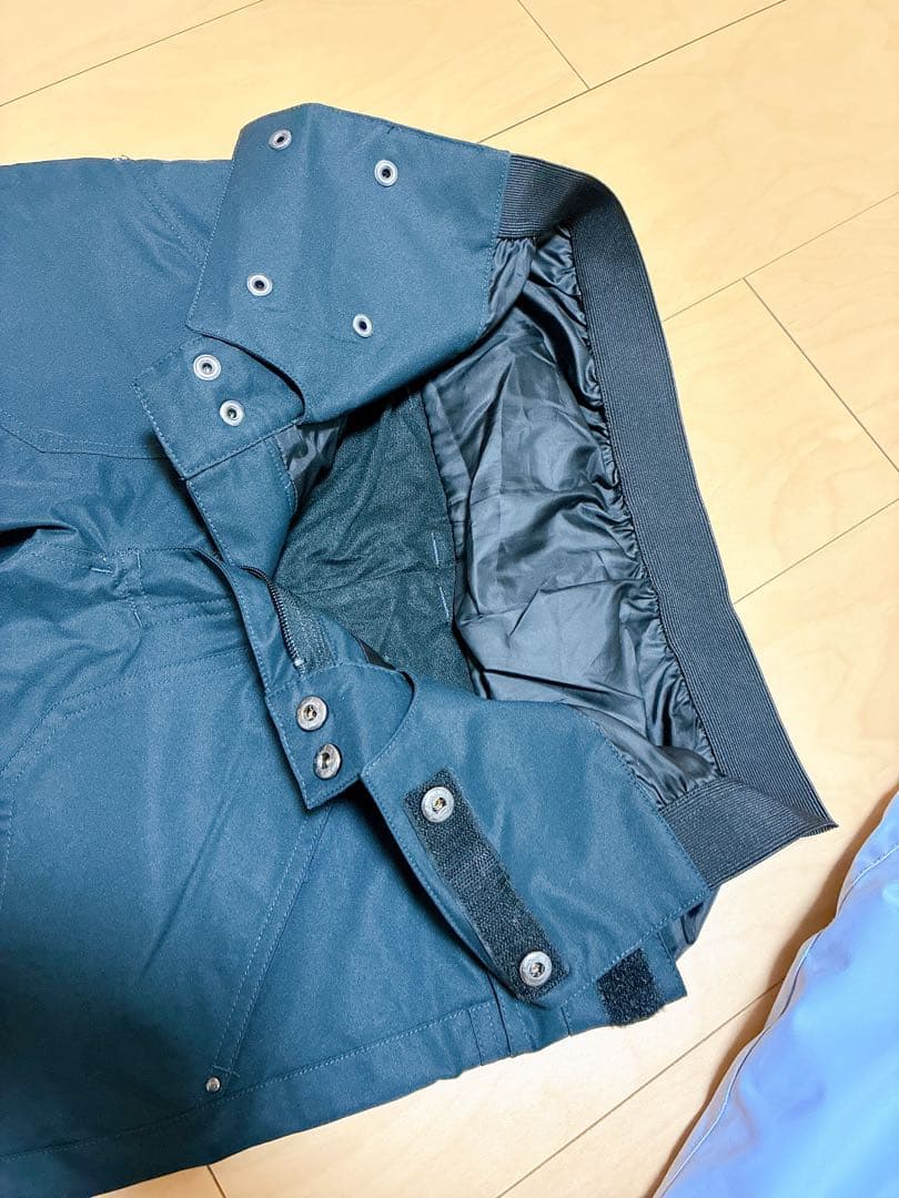 【美品】ROXY スノボウェア M/S 上下セット　ニット帽