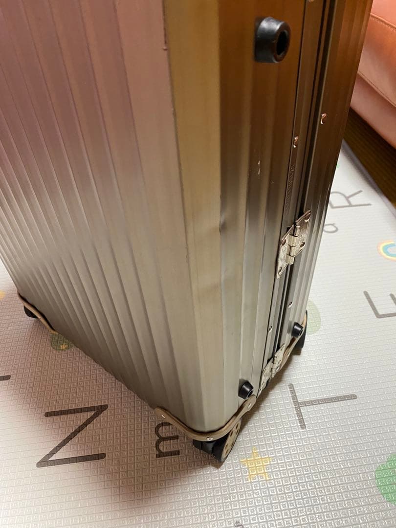 最終値下げ】リモワ トパーズ チタニウム 64L 4輪 TSAロック チェック