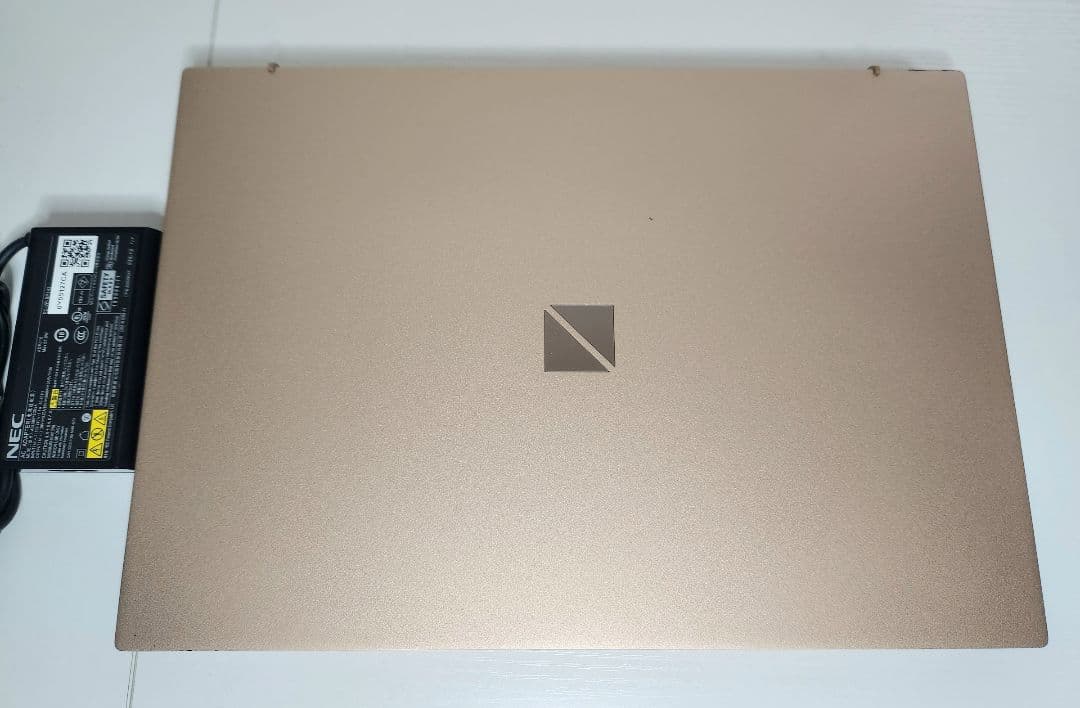 LAVIE PM750 第11世代Corei7 16GB 512GB