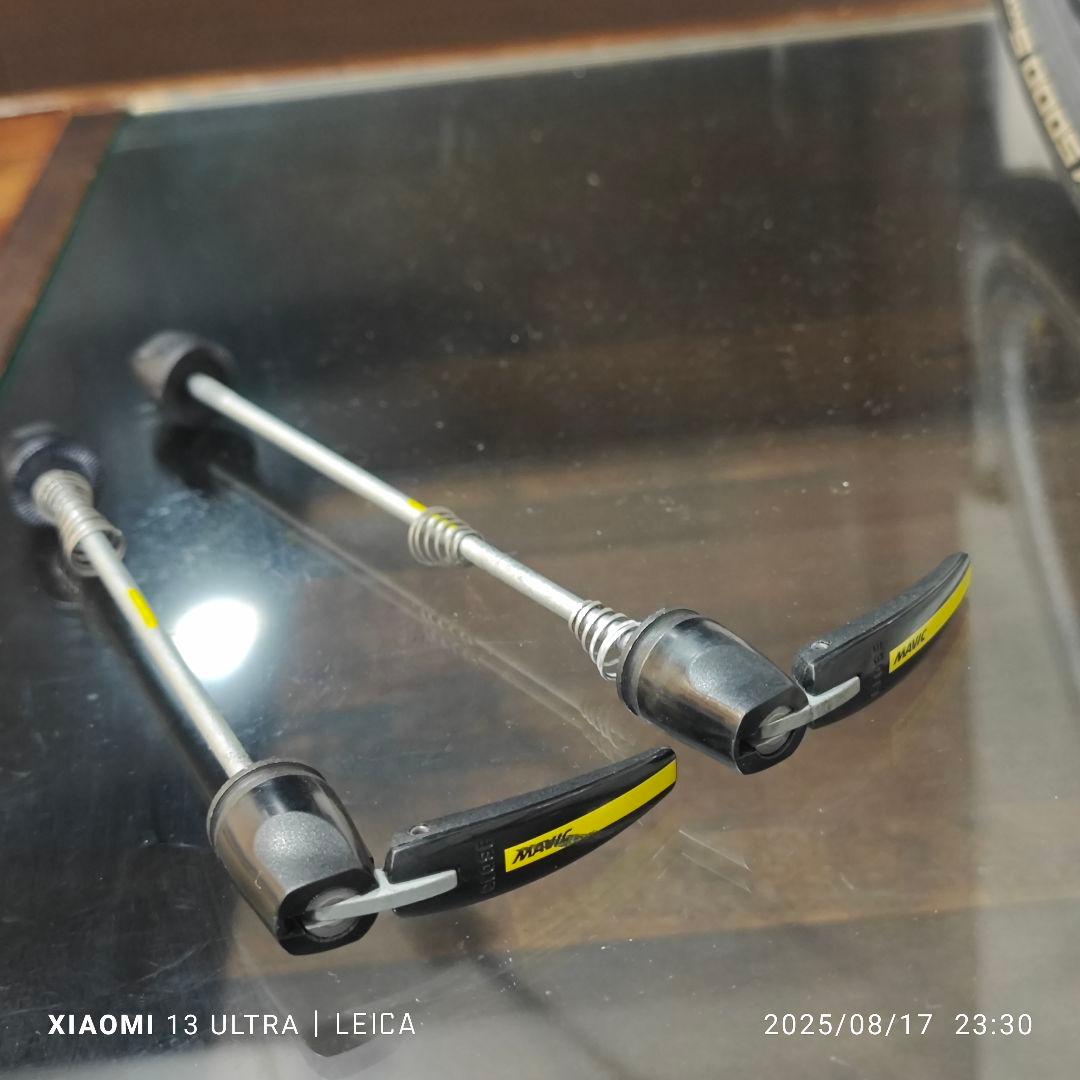 Mavic KSYRIUM PRO UST ペア