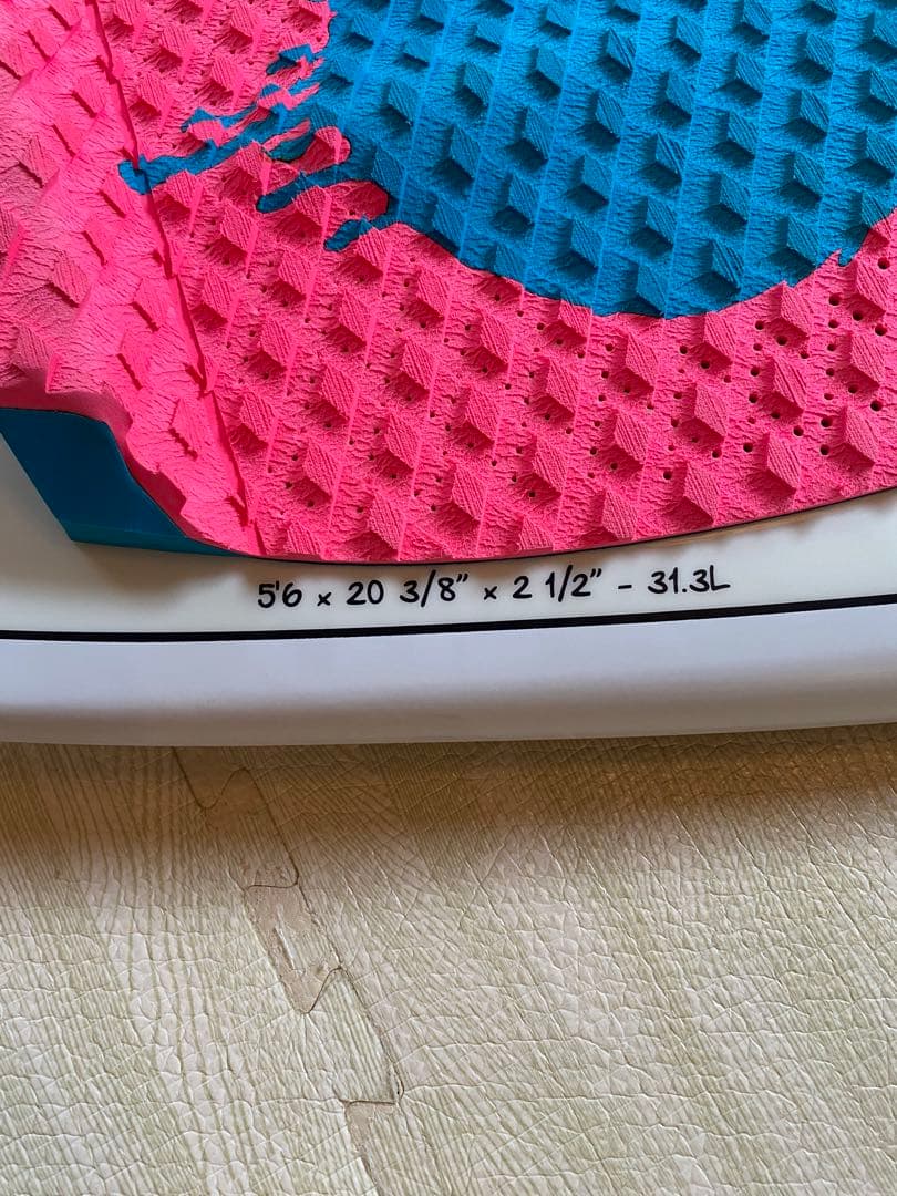 【直接引き渡し限定】サーフボード アルメリック PodMod 5.6