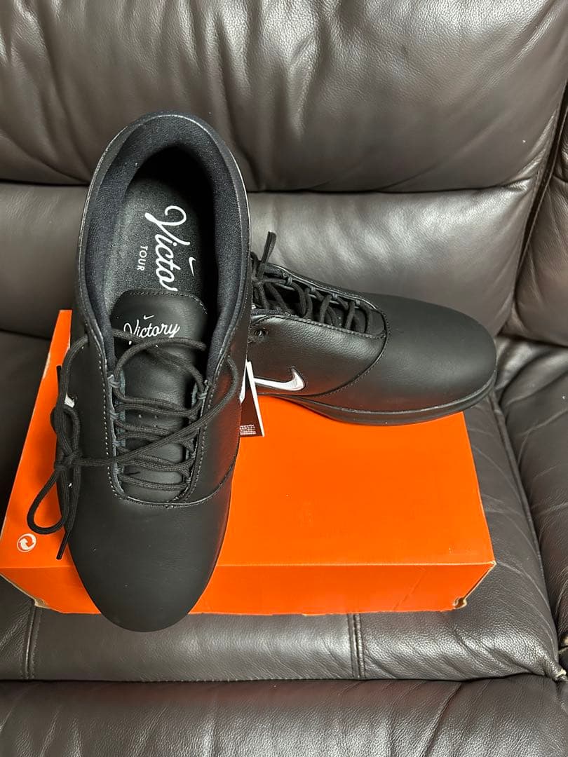 新品未使用 NIKEビクトリー ツアー 4 ナイキゴルフ (ワイド)27.5cm