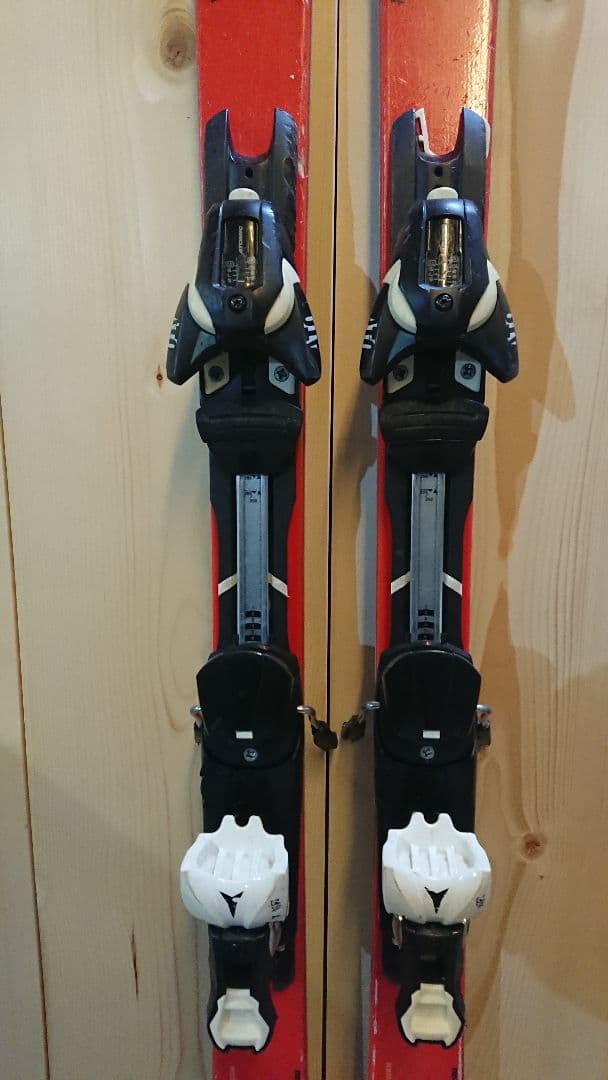 ATOMIC 159㎝ 調整範囲260～373㎜ジュニアGS アトミックスキー板