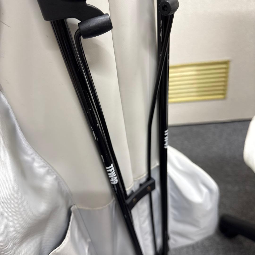 TFW49 ゴルフバッグ・ヘッドカバーセット