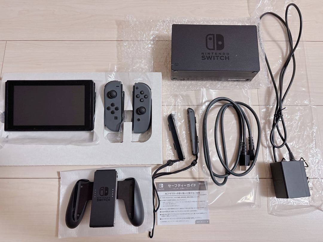 初期型】Nintendo Switch グレー - メルカリ