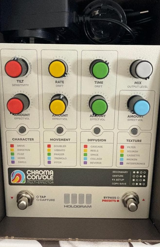 Hologram Chroma Console ホログラム　クロマコンソール