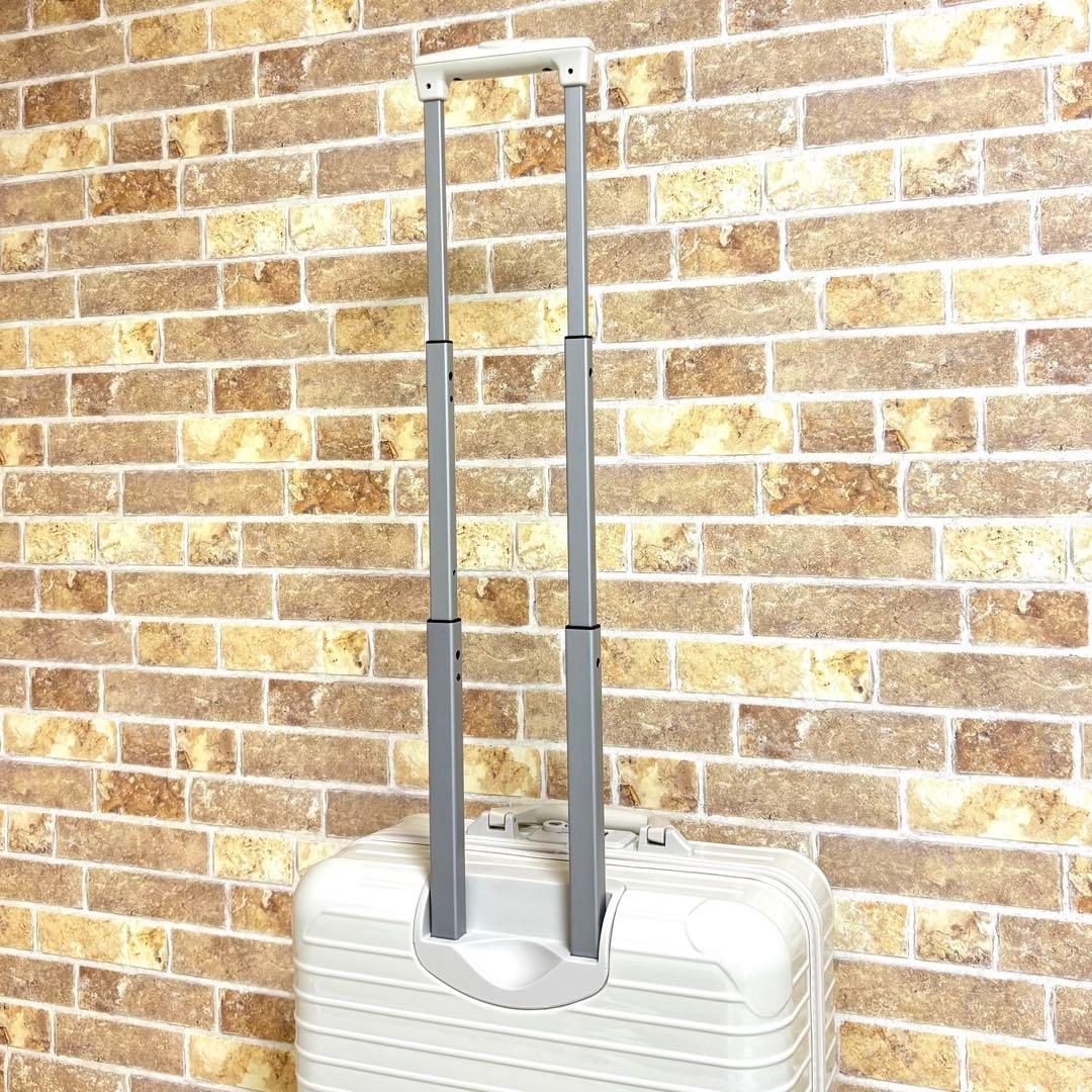 【未使用】 リモワ ユナイテッドアローズ スーツケース ４輪 エクリュ 29L