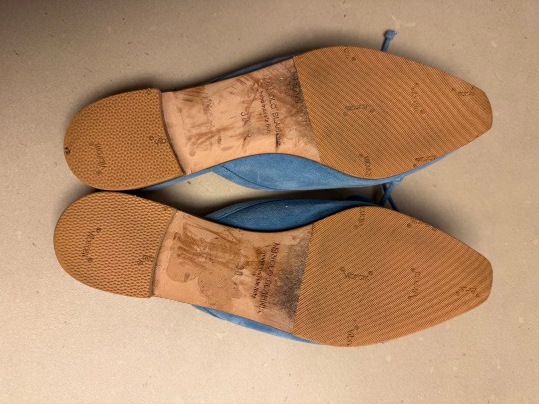 K*A様 MANOLO BLAHNIK ブルー スエード ミュール