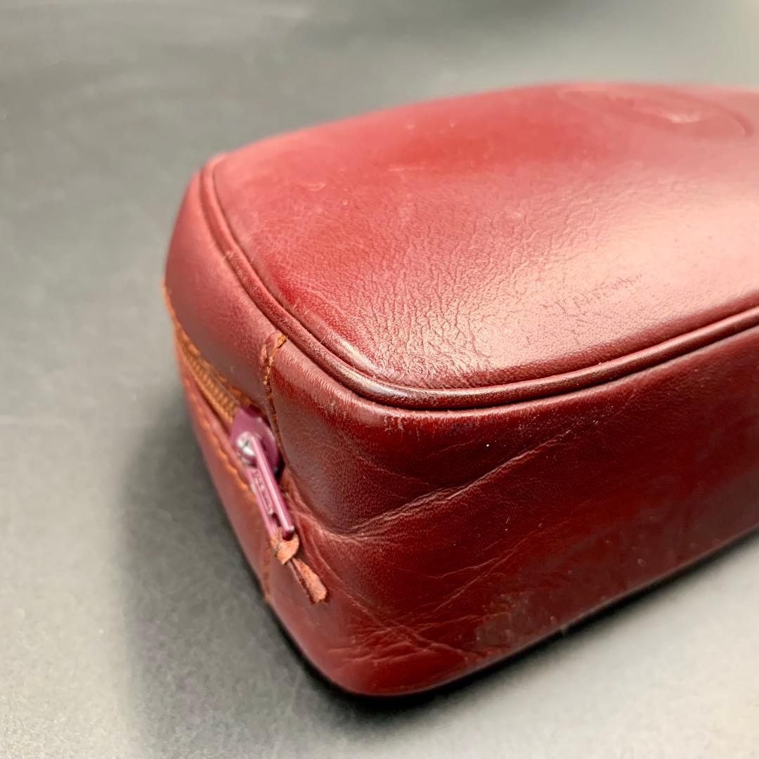 Cartier les must de Cartier ポーチ