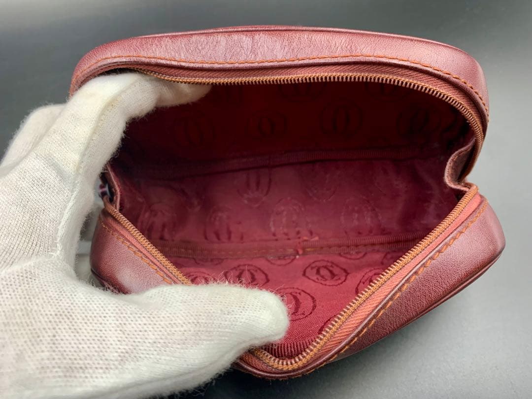 Cartier les must de Cartier ポーチ