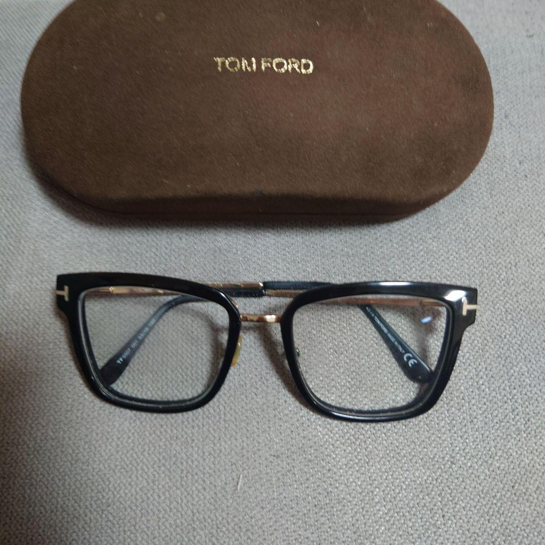 TOM FORD ブラック スクエア サングラス