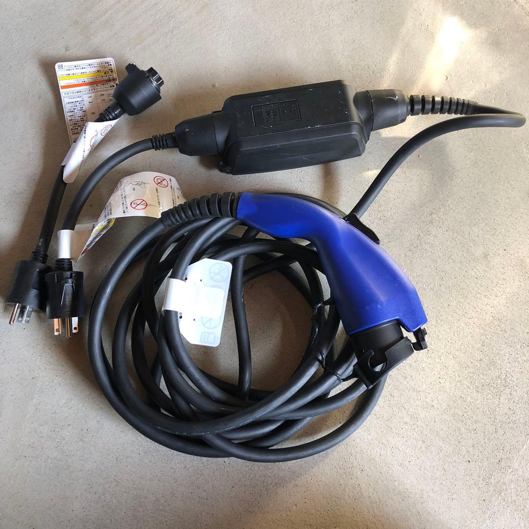 EV充電器 200/100V両対応 トヨタ純正品