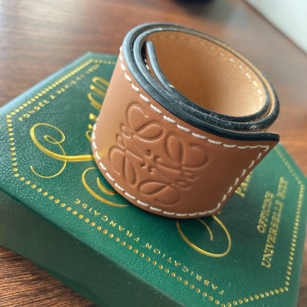 LOEWE レザー バングル ブラウン