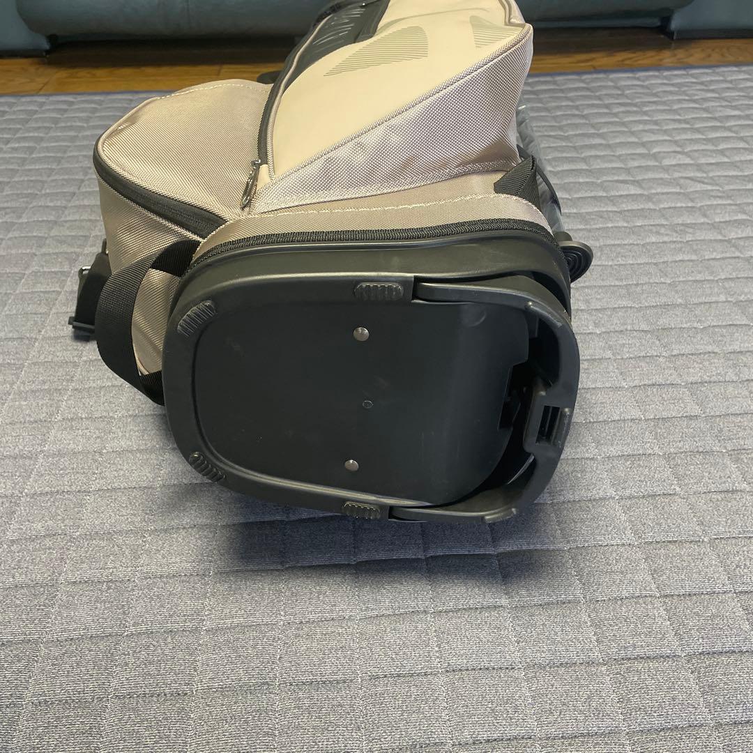 【値下げ中〜12/28まで】テーラーメイド　Aコレクション　スタンドバッグ