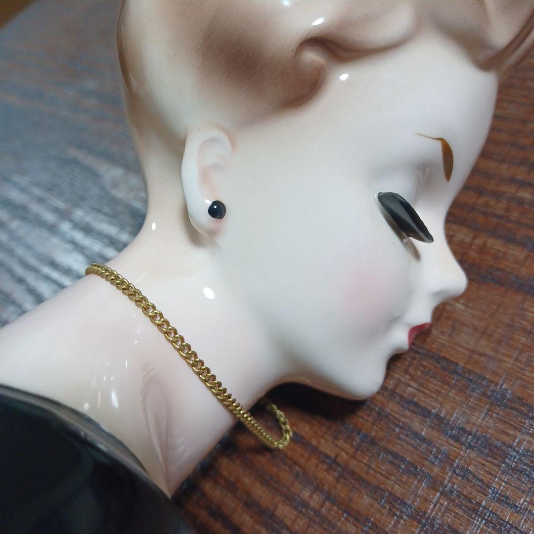 ビンテージ レディヘッドベース 陶器製の置物花瓶　黒のドレスにハートのネックレス