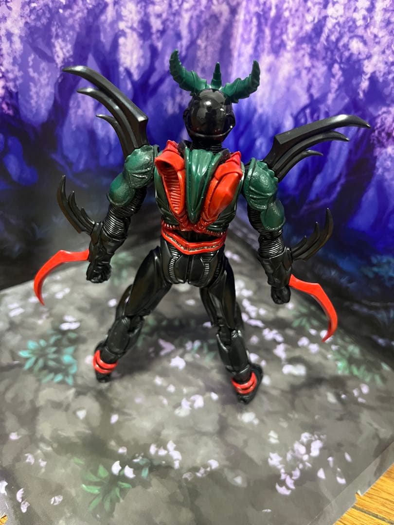 s.h.figuarts 仮面ライダーカリス＆エクシードギルス＆オマケ