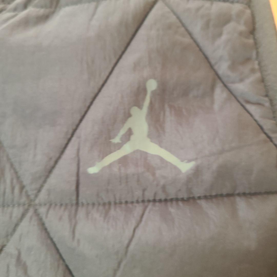 美品✨】Jordan XL ブラック キルティングベスト ロゴ付