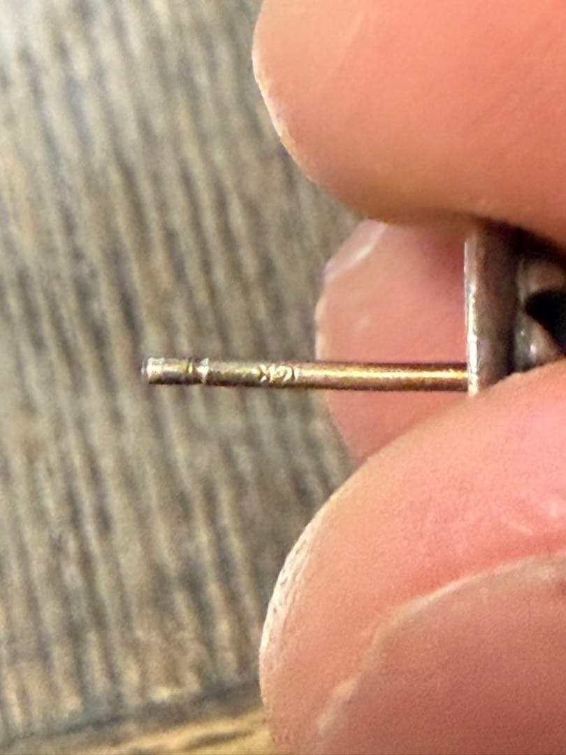 シルバー 花模様 ピアス(片耳用)