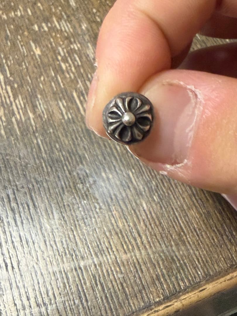 シルバー 花模様 ピアス(片耳用)