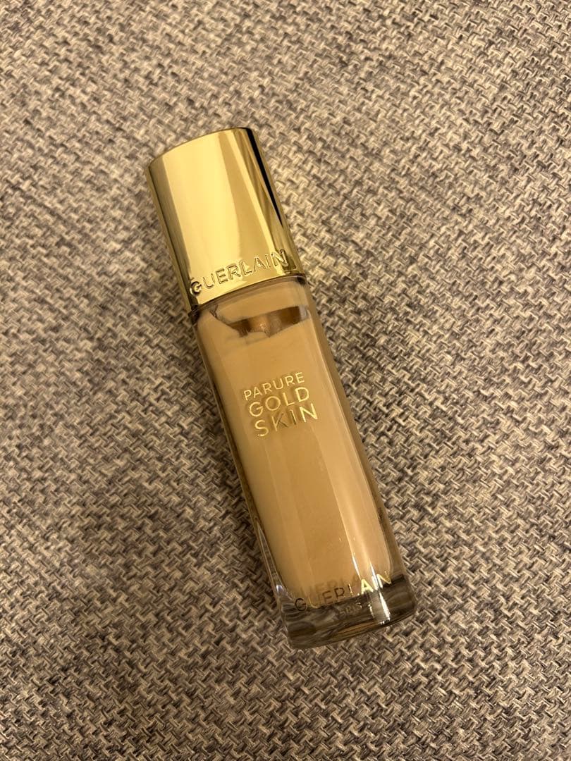 GUERLAIN パリュールゴールドスキンフルイド 0.5W