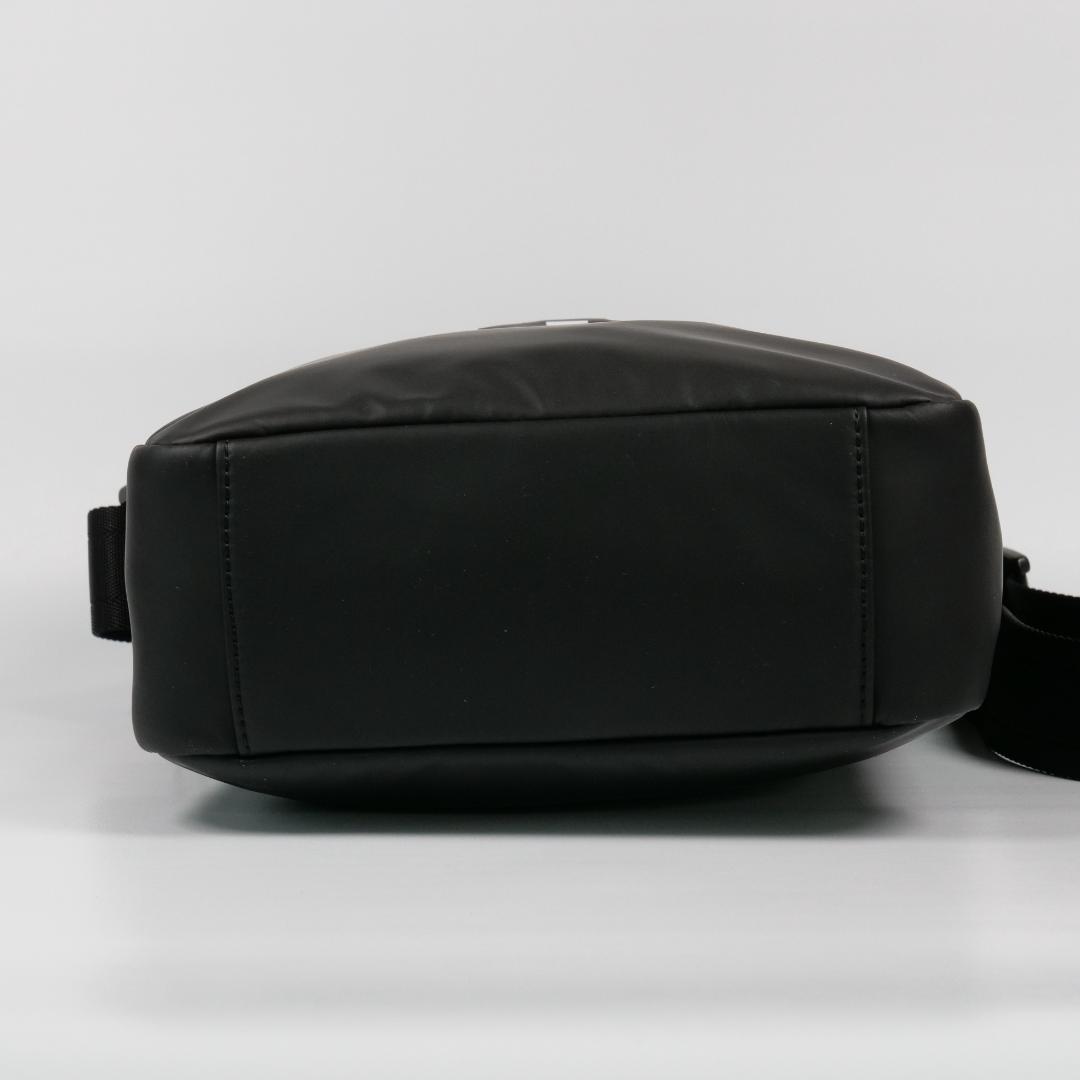 極美品✨ DIESEL ショルダーバッグ クロスボディバッグ ブラック